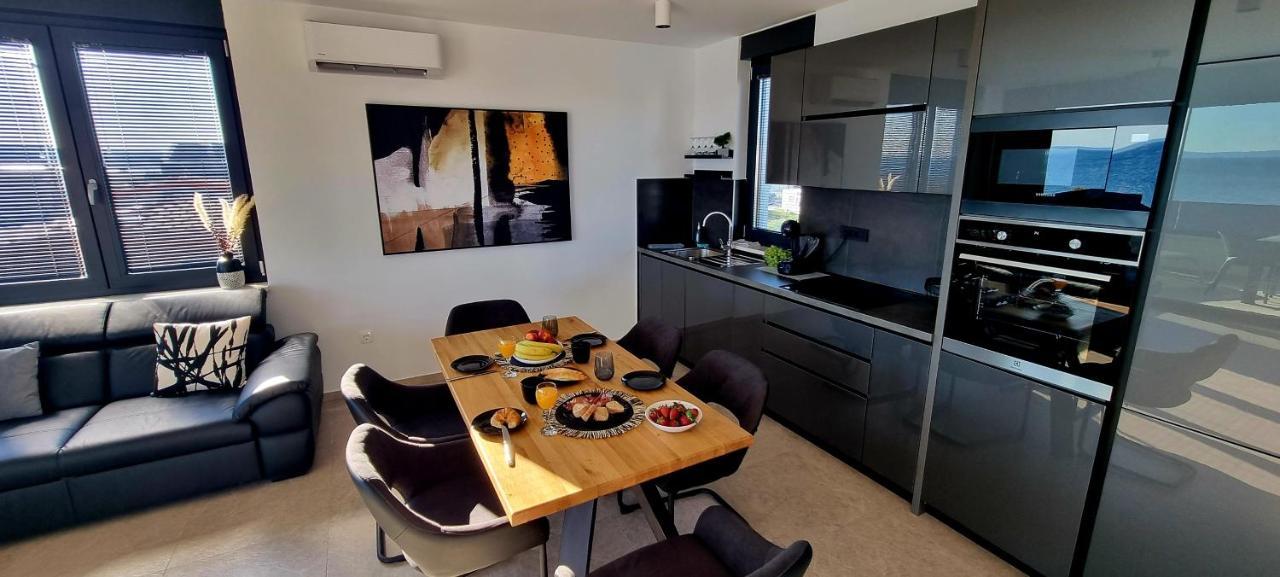 Dinary Penthouse Apartment Vir Zewnętrze zdjęcie